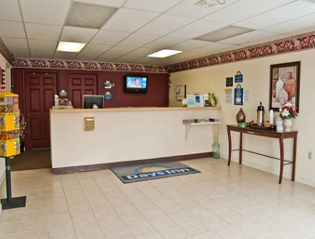 All Day Inn Sandston Interieur foto